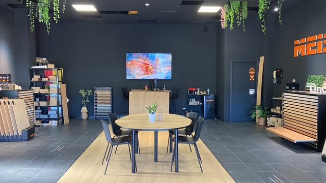 Vista real de la exposición MEISTER Boutique Plus Jaén